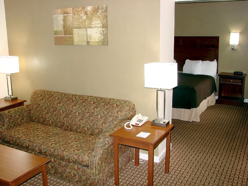 La Quinta Inn & Suites Jackson - Jackson, TN