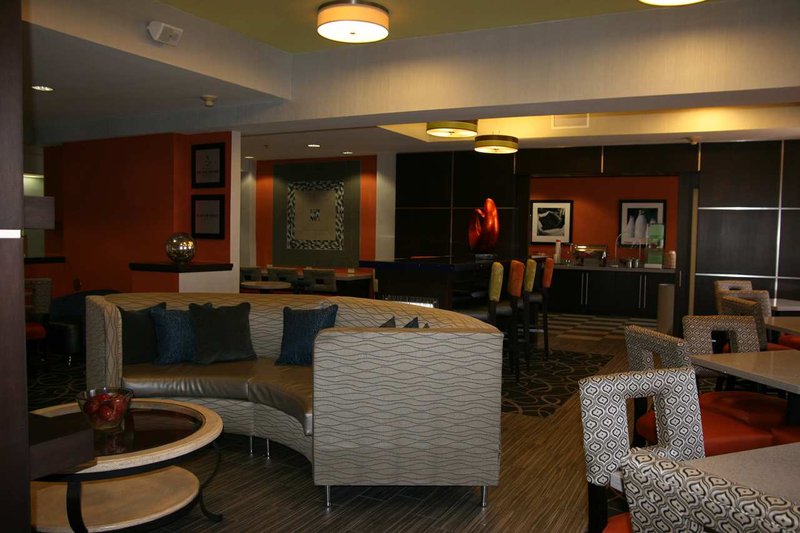Hampton Inn Springfield - Springfield, OH