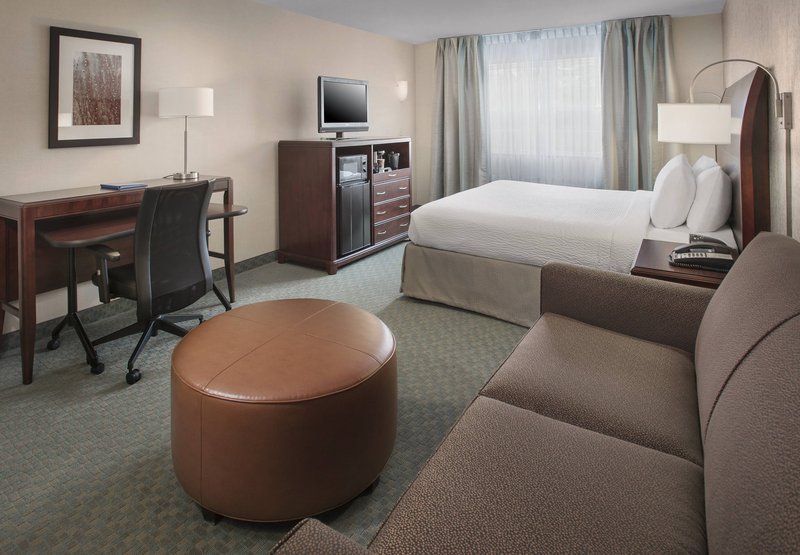 Fairfield Inn & Suites By Marriott Lenox Great Barrington/Berkshires - Great Barrington, MA
