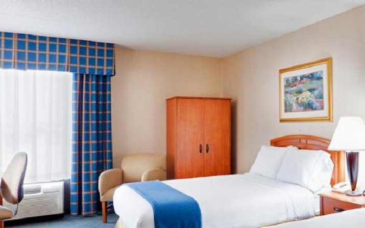 Holiday Inn Express SOUTHINGTON - Southington, CT