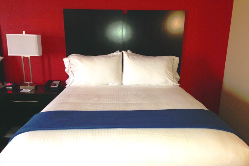 Holiday Inn Express Hotel & Suites Jackson Downtown-Coliseum - Jackson, MS