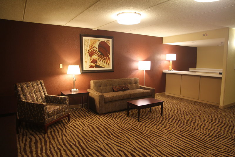 Holiday Inn MANITOWOC - Manitowoc, WI