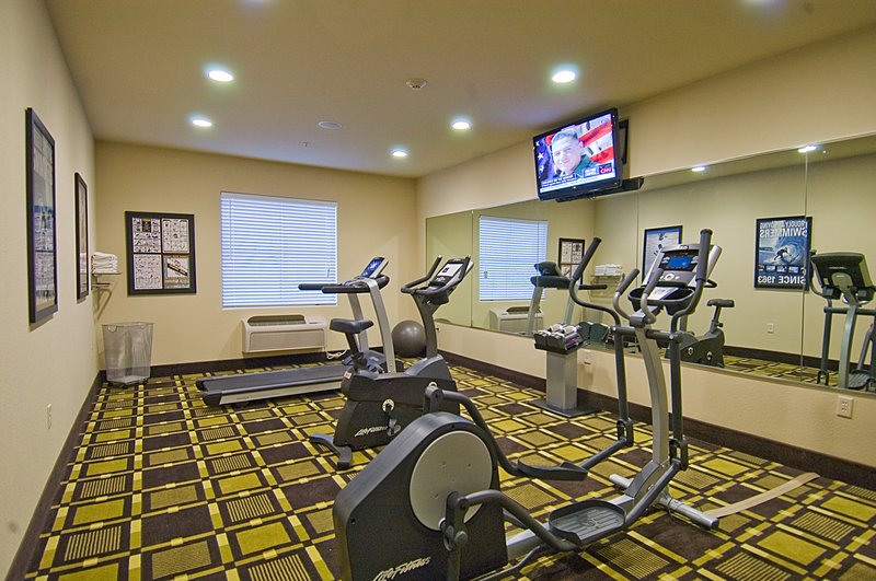Holiday Inn Express - Tow, TX