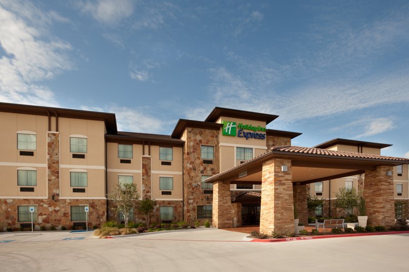Holiday Inn Express - Tow, TX