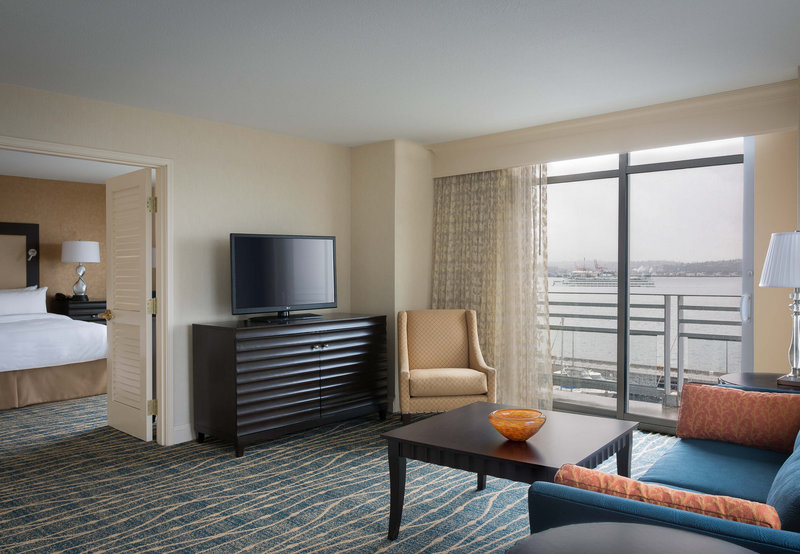 Image Result For Holiday Inn Express Seattle Pier Image Result For Holiday Inn Express Seattle Pier