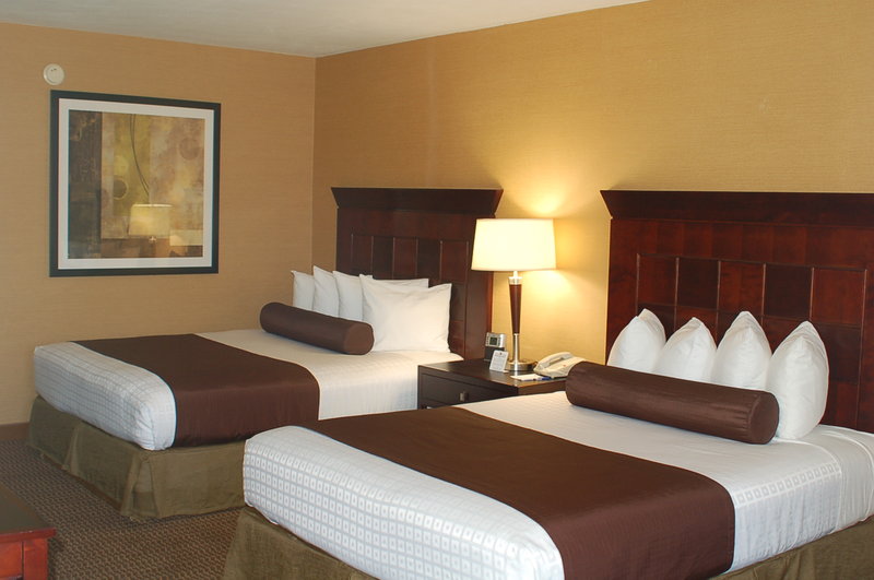 BEST WESTERN PLUS Carriage Inn - Van Nuys, CA