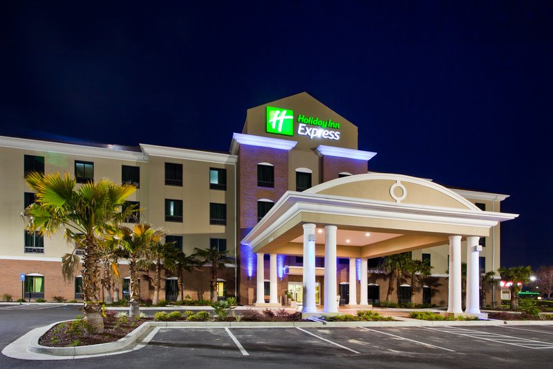 Holiday Inn Express & Suites WAYCROSS - Waycross, GA