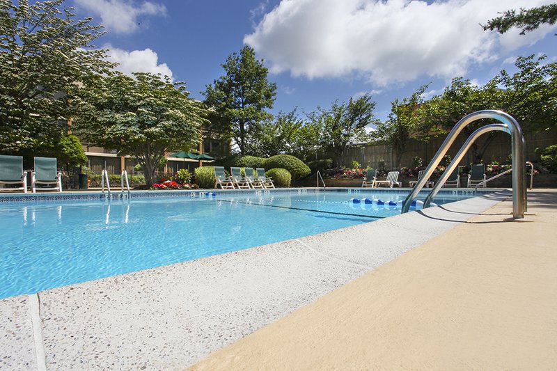 Holiday Inn Westbury-Long Island - Williston Park, NY