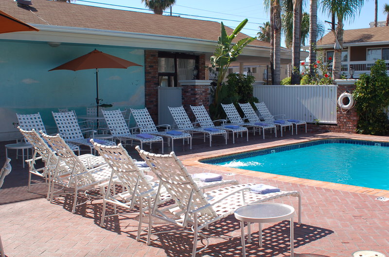 BEST WESTERN PLUS Carriage Inn - Van Nuys, CA