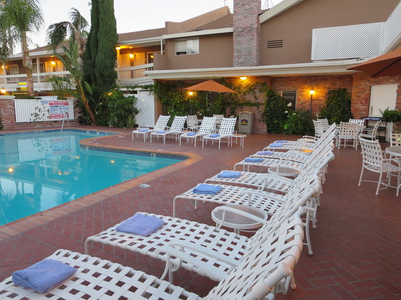 BEST WESTERN PLUS Carriage Inn - Van Nuys, CA