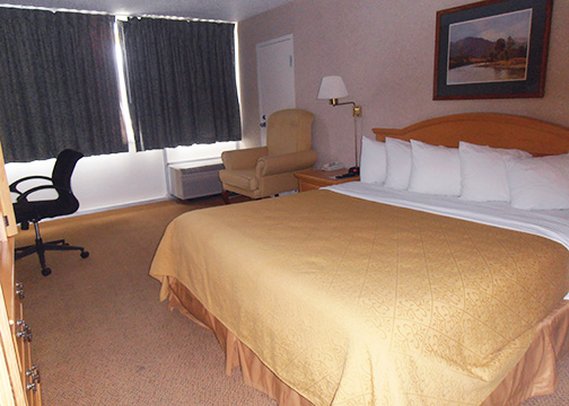 Rodeway Inn - Rawlins, WY