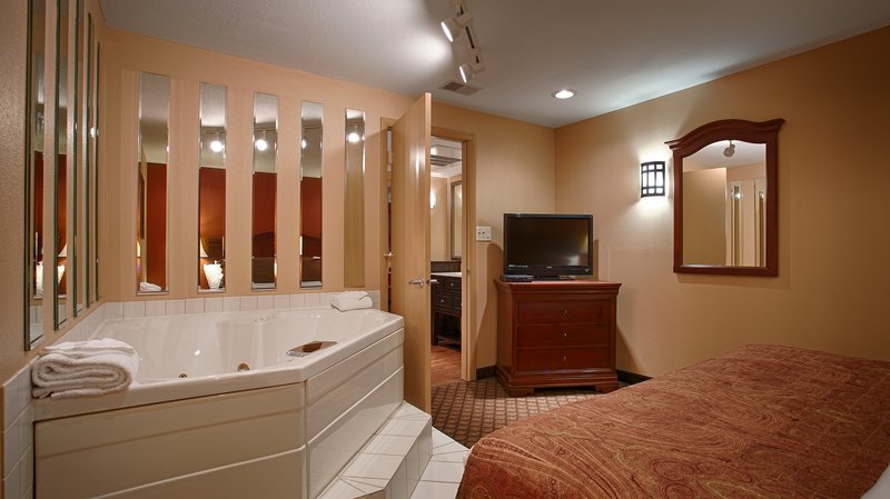 Best Western Plus - Branson, MO