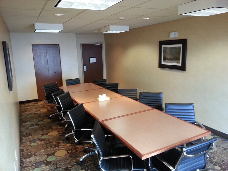 Holiday Inn Express & Suites GRAND FORKS - Grand Forks, ND