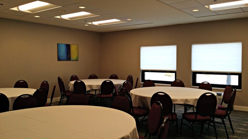Holiday Inn Express Janesville-I-90 & US Hwy 14 - Janesville, WI