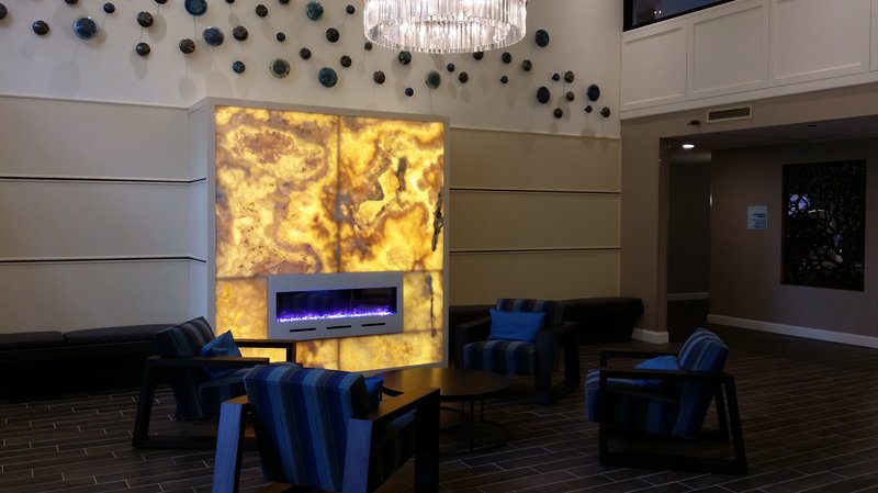 Holiday Inn Express Janesville-I-90 & US Hwy 14 - Janesville, WI