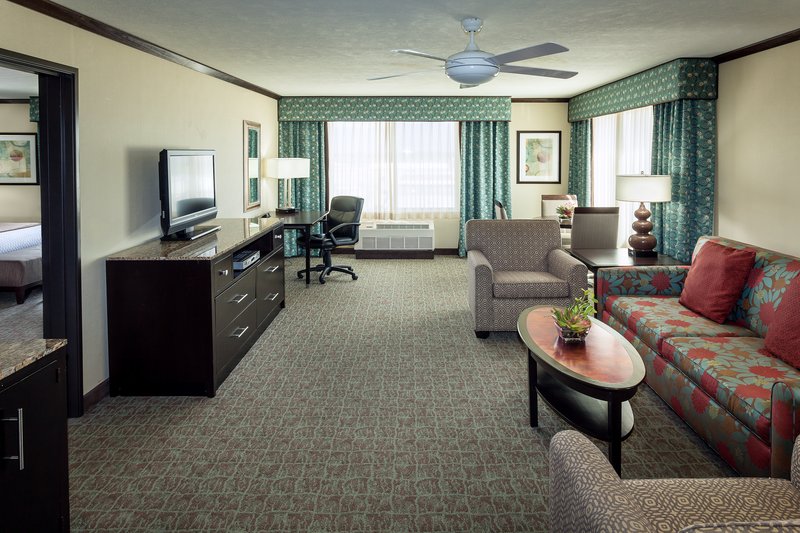 Crowne Plaza Anchorage-Midtown - Anchorage, AK