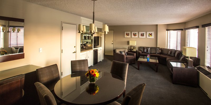 Vineyards Chop House-Crowne Plaza Hotel Concord - Concord, CA