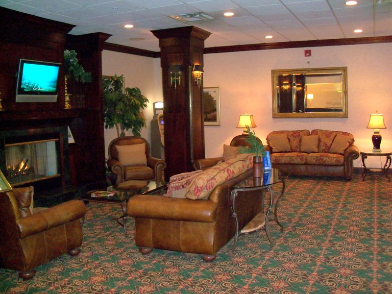 Holiday Inn Hotel & Suites NASHUA - Nashua, NH