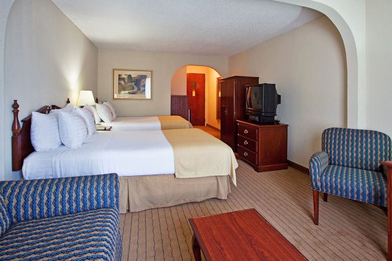 Holiday Inn Hotel & Suites Peachtree City - Peachtree City, GA