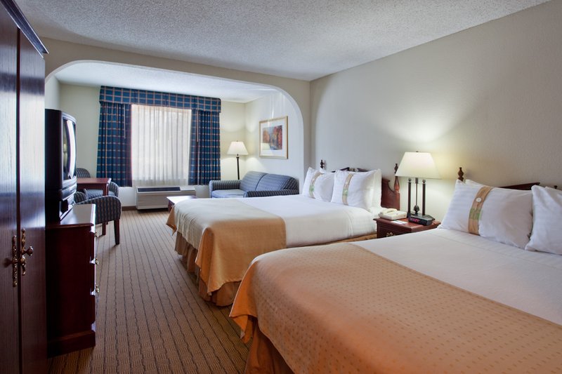 Holiday Inn Hotel & Suites Peachtree City - Peachtree City, GA