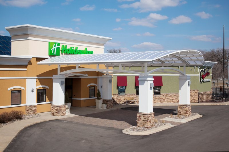Holiday Inn AUSTIN CONFERENCE CENTER - Austin, MN