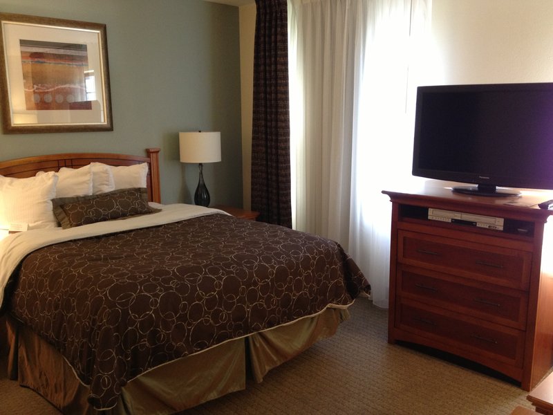 Staybridge Suites Austin Arboretum - Austin, TX
