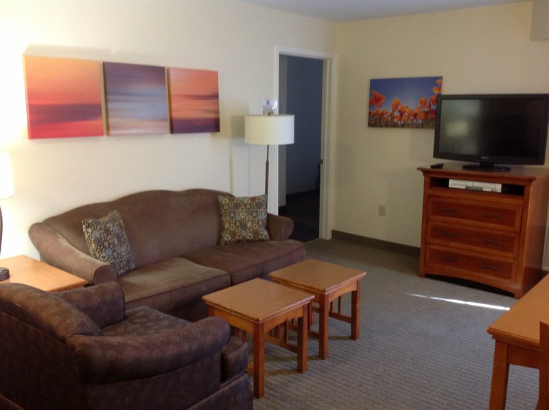 Staybridge Suites Austin Arboretum - Austin, TX