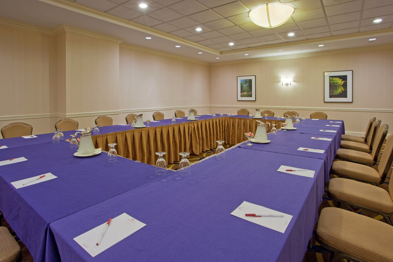 Crowne Plaza - Alexandria, VA