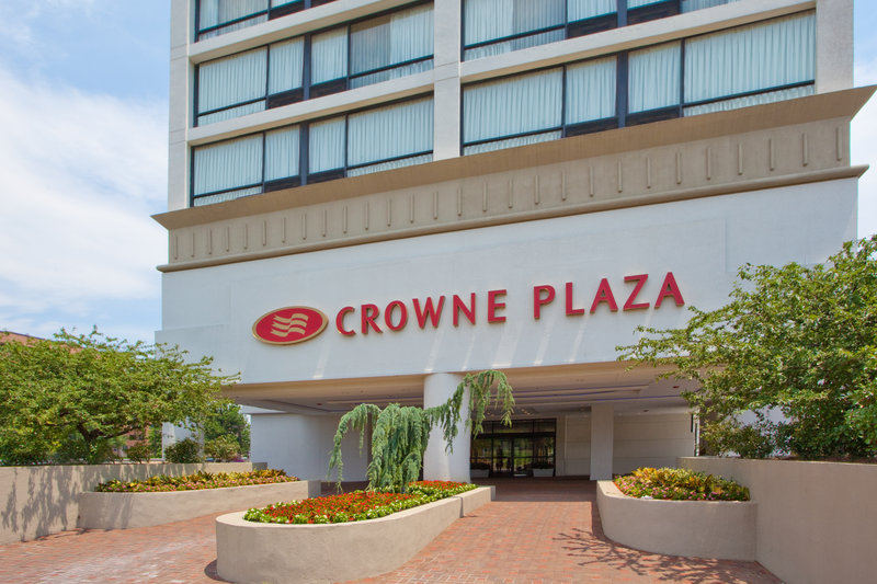 Crowne Plaza - Alexandria, VA
