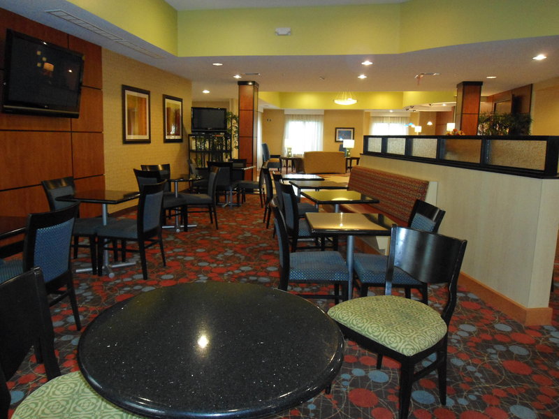 Holiday Inn Express & Suites ATLANTA EAST - LITHONIA - Dunwoody, GA