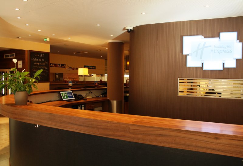 Hotel Holiday Inn Express Berlin City Centre-West Recepção