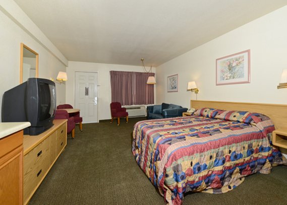 Rodeway Inn & Suites - Needles, CA