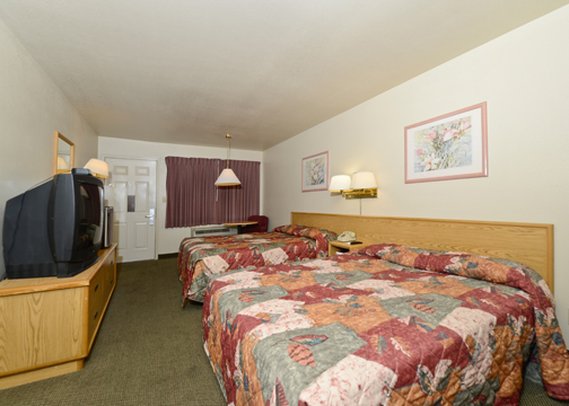 Rodeway Inn & Suites - Needles, CA