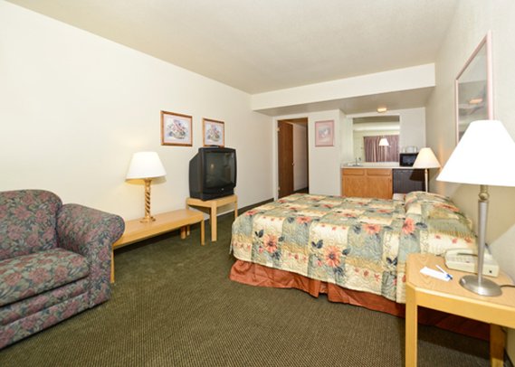 Rodeway Inn & Suites - Needles, CA