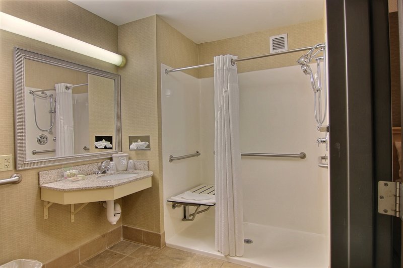 Holiday Inn - Fargo, ND