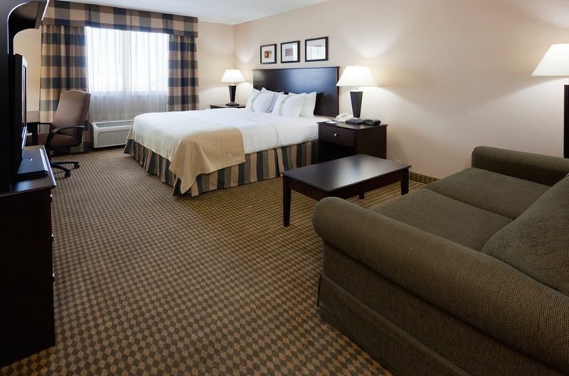 Holiday Inn - Fargo, ND