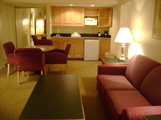 Holiday Inn Perrysburg-French Quarter - Perrysburg, OH