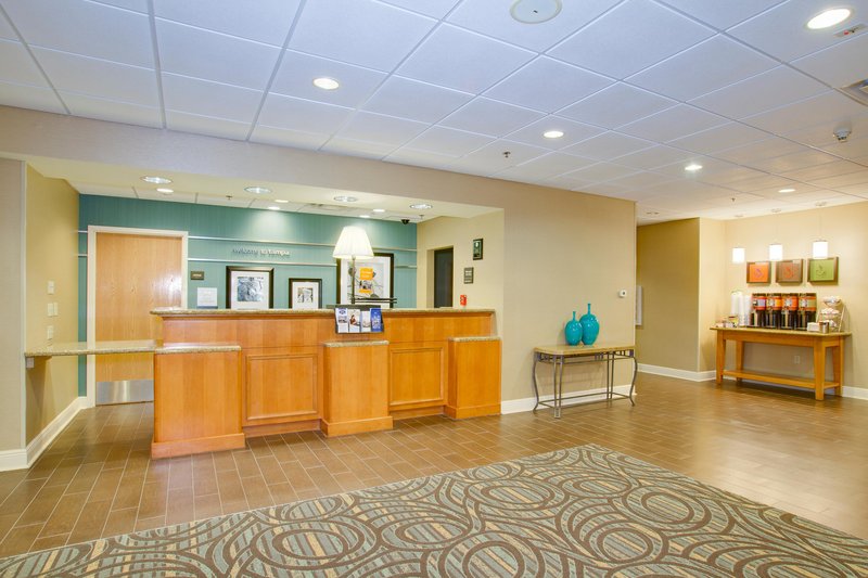Hampton Inn - Seffner, FL