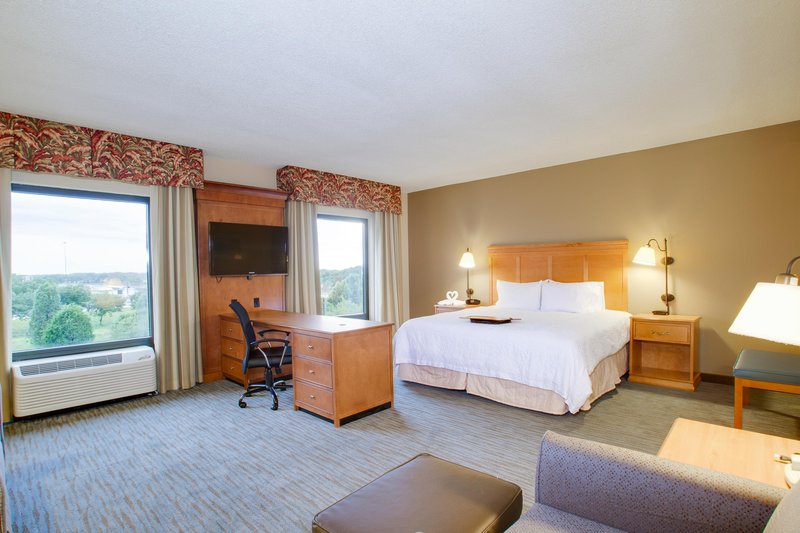 Hampton Inn - Seffner, FL
