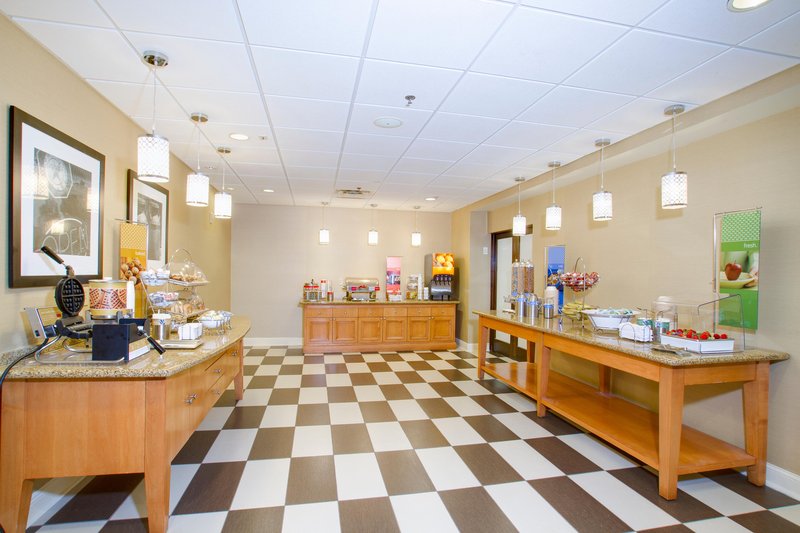 Hampton Inn - Seffner, FL