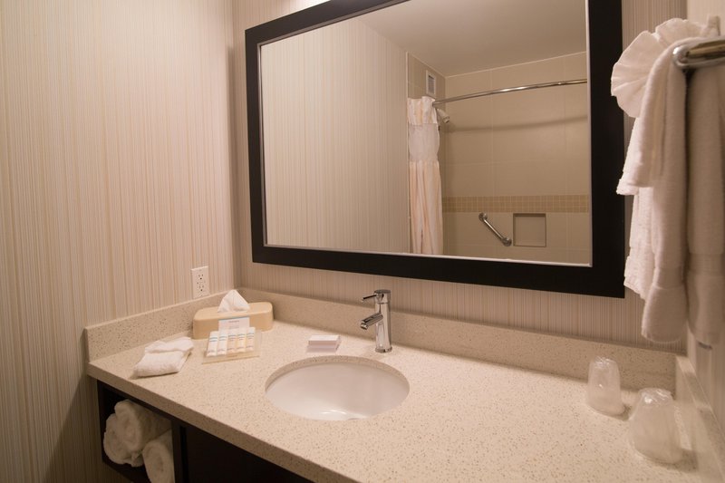 Hilton Garden Inn Valencia Six Flags - Valencia, CA