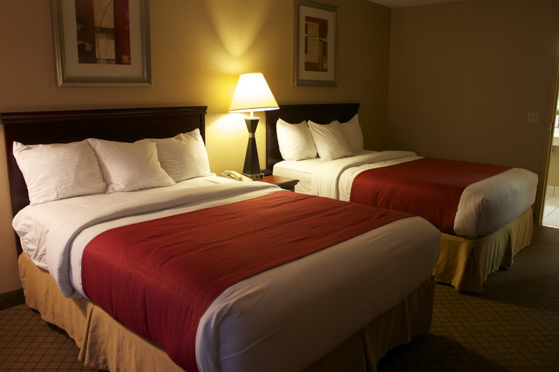 Plaza Hotel And Suites - Eau Claire, WI