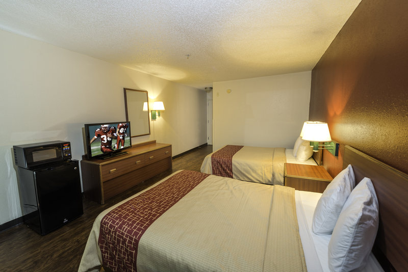 Red Roof Inn & Suites Savannah Airport - Pooler, GA