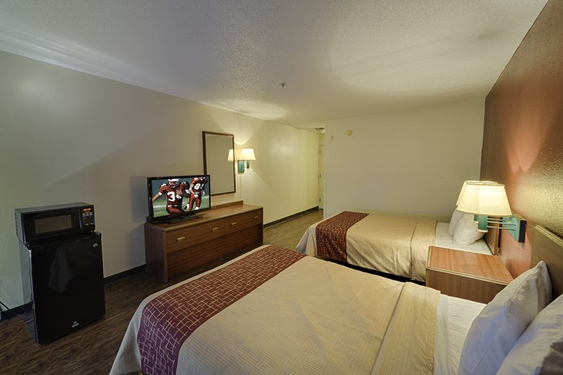 Red Roof Inn & Suites Savannah Airport - Pooler, GA