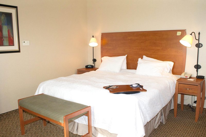 Hampton Inn & Suites Greeley - Greeley, CO