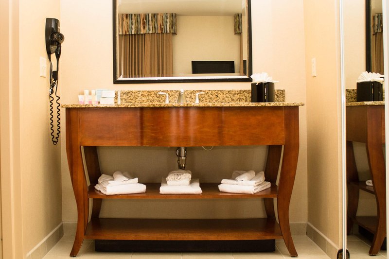 Hampton Inn & Suites Greeley - Greeley, CO