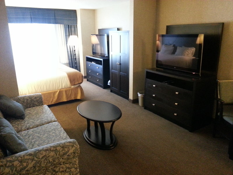 Holiday Inn Express & Suites GRAND FORKS - Grand Forks, ND