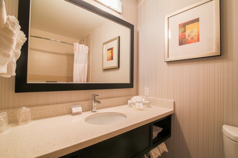 Hilton Garden Inn Valencia Six Flags - Valencia, CA