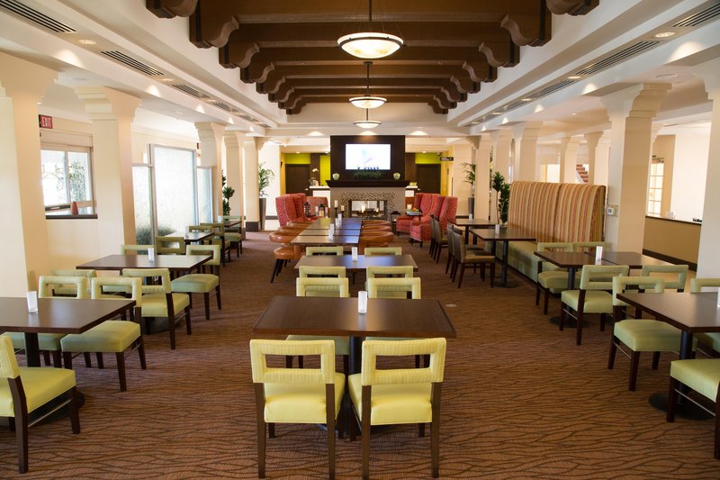 Hilton Garden Inn Valencia Six Flags - Valencia, CA