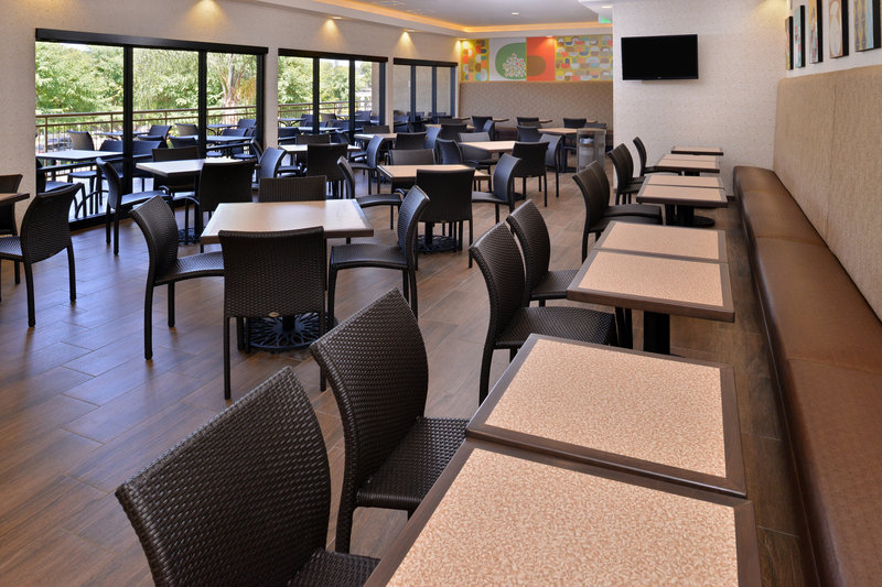 Best Western Plus - Anaheim, CA